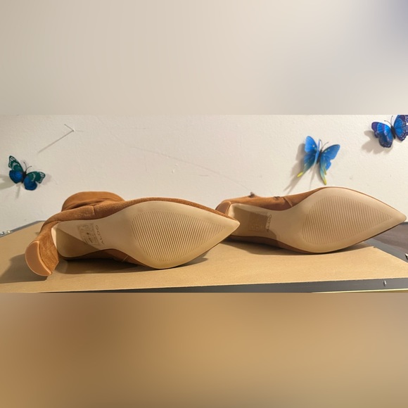 Suede ALDO ankle boots. U.S. size 8.5. Never worn, excellent condition!!! - Picture 6 of 7